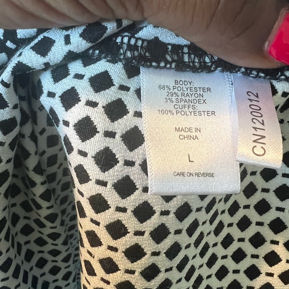 New York and Company Short Sleeve Dress - Picture 7 of 7